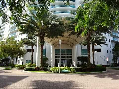7900 Harbor Island Dr, North Bay Village, FL 33141