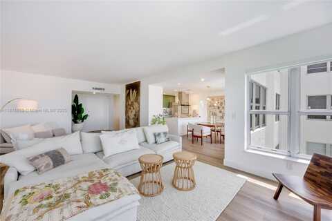 9102 W Bay Harbor Dr, Bay Harbor Islands, FL 33154