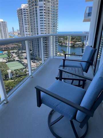 20505 E Country Club Dr, Aventura, FL 33180