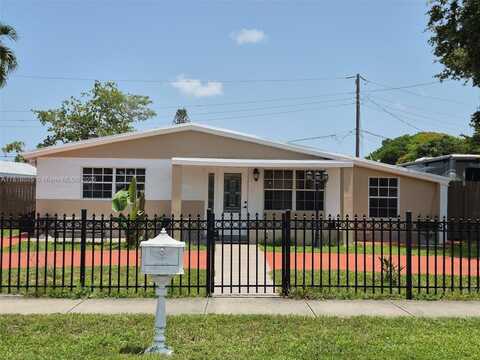 5930 N Farragut Dr, Hollywood, FL 33021
