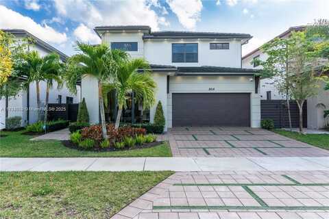 8814 NW 154th Ter, Miami Lakes, FL 33018