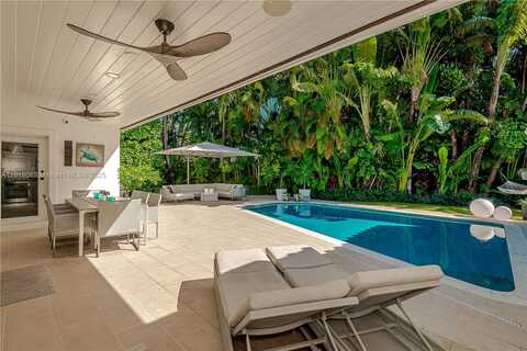 375 Harbor Ct, Key Biscayne, FL 33149