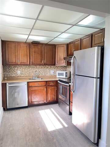 150 SW 134th Way, Pembroke Pines, FL 33027