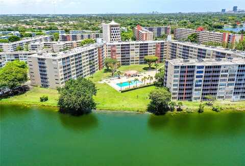 1750 NE 191st St, Miami, FL 33179
