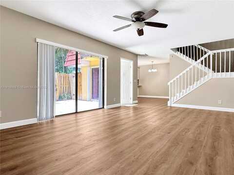 9920 NW 6th Pl, Plantation, FL 33324