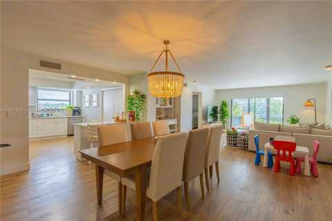 16091 Blatt Blvd, Weston, FL 33326