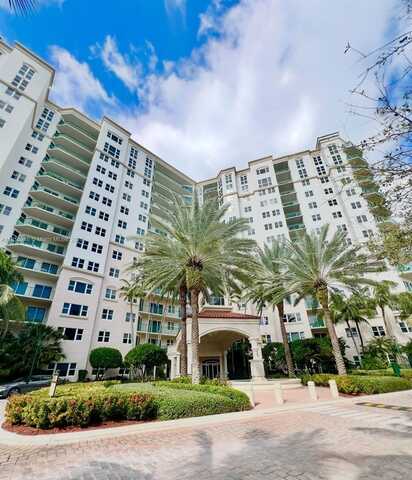 19900 E Country Club Dr, Aventura, FL 33180