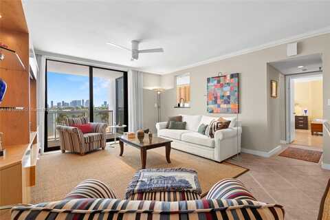 9 Island Ave, Miami Beach, FL 33139