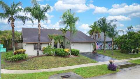 9300 NW 32nd Mnr, Sunrise, FL 33351