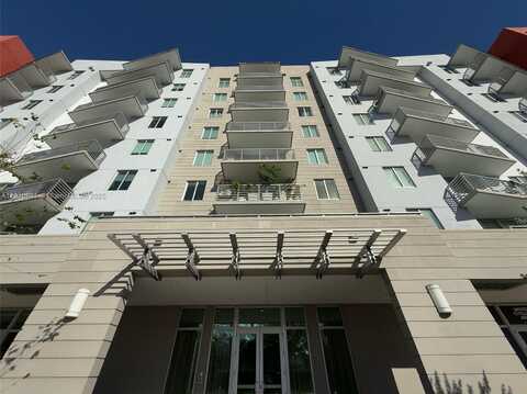 7661 NW 107th Ave, Doral, FL 33178