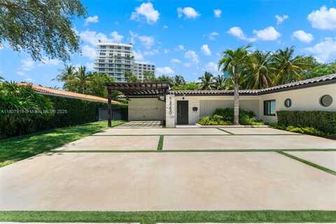 4250 Bay Point Rd, Miami, FL 33137