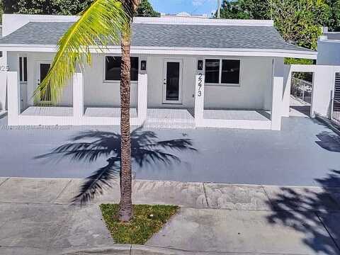 2273 SW 5th St, Miami, FL 33135