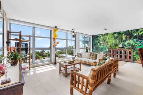 5055 Collins Ave, Miami Beach, FL 33140