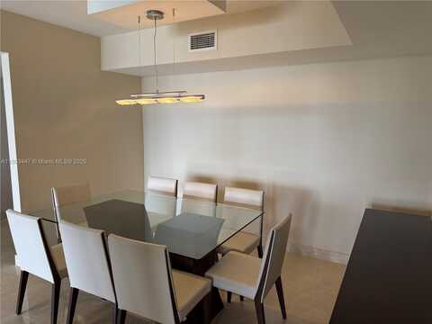 7000 Island Blvd, Aventura, FL 33160