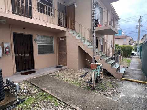 427 SW 6th St, Miami, FL 33130