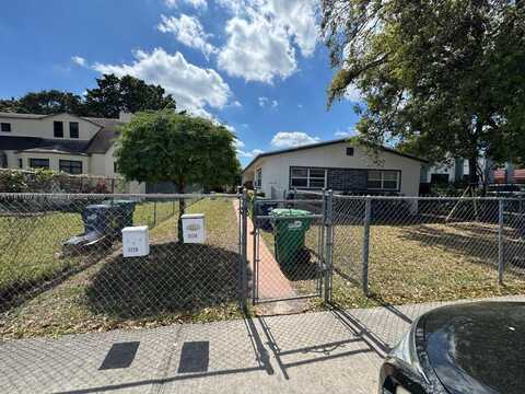 1226 NE 112th St, Miami, FL 33161
