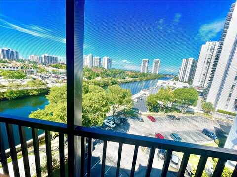3475 N Country Club Dr, Aventura, FL 33180