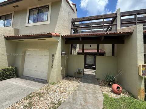 9872 Costa Del Sol Blvd, Doral, FL 33178
