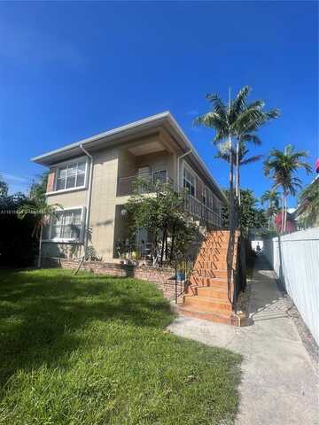 6945 Rue Vendome, Miami Beach, FL 33141