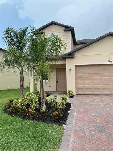 691 Carlyle Way, Fort Pierce, FL 34947