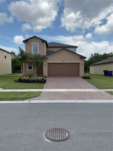 690 Carlyle Way, Fort Pierce, FL 34947