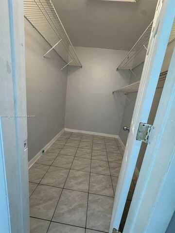 1522 NE 34th Ct, Oakland Park, FL 33334