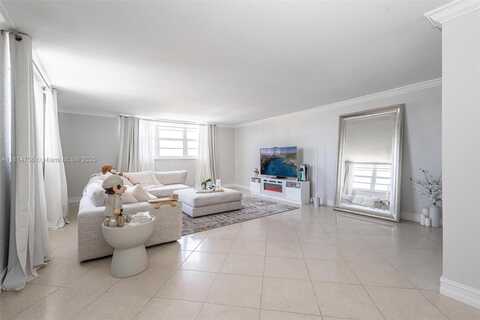 1811 Jefferson St, Hollywood, FL 33020