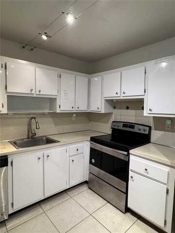 600 Three Islands Blvd, Hallandale Beach, FL 33009