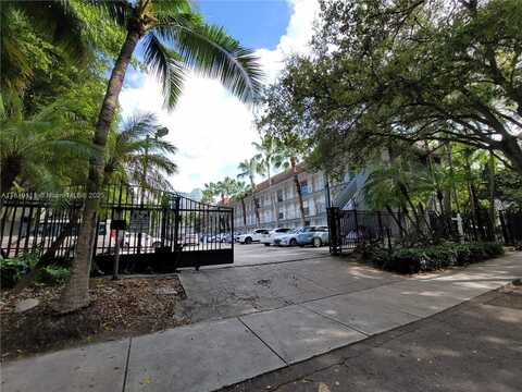 3245 Virginia St, Miami, FL 33133