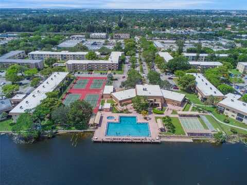 306 Cambridge Rd, Hollywood, FL 33024