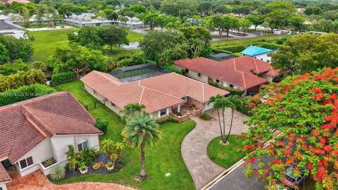 5655 NW 86th Ave, Coral Springs, FL 33067