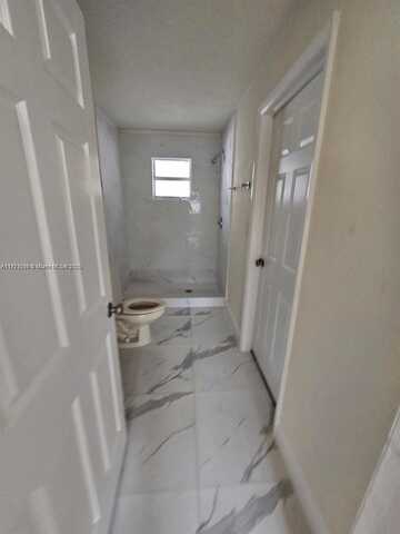 1717 NW 69th St, Miami, FL 33147