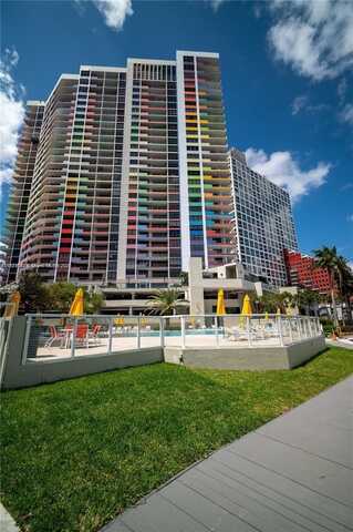 1581 Brickell Ave, Miami, FL 33129