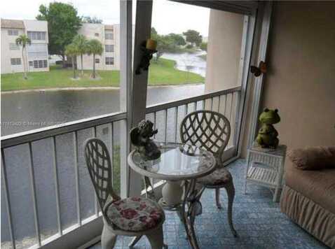 5841 NW 61st Ave, Tamarac, FL 33319