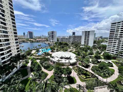 2500 Parkview Dr, Hallandale Beach, FL 33009