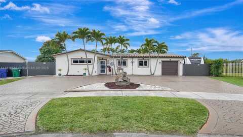 8540 NW 182nd St, Hialeah, FL 33015