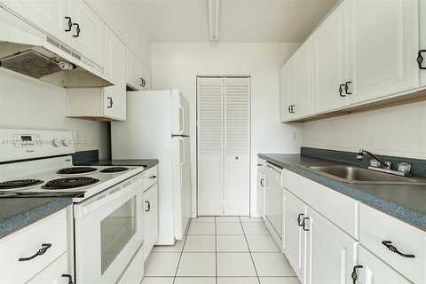 500 NE 2nd St, Dania Beach, FL 33004