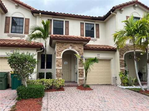 300 SE 37th Ter, Homestead, FL 33033