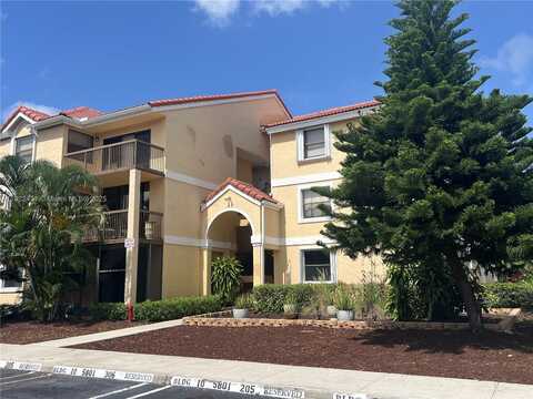 5801 Riverside Dr, Coral Springs, FL 33067