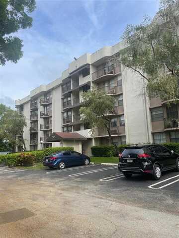 2701 Riverside Dr, Coral Springs, FL 33065
