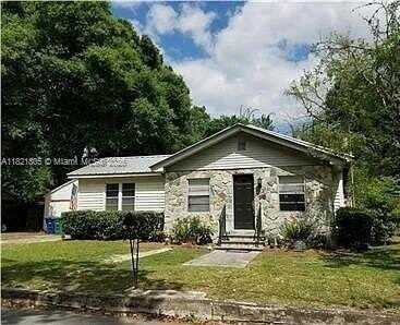 6913 N Highland Ave, Tampa, FL 33604