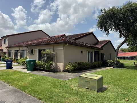 3313 W Inverrary Blvd W, Lauderhill, FL 33319