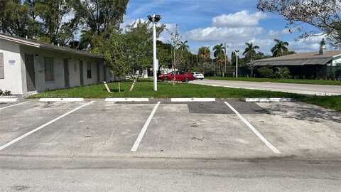 550 NE 44th St, Deerfield Beach, FL 33064