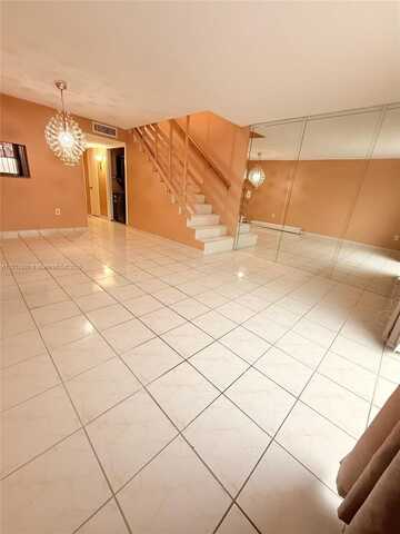 1100 W 35th St, Hialeah, FL 33012