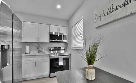 708 SW 16th Ave, Fort Lauderdale, FL 33312