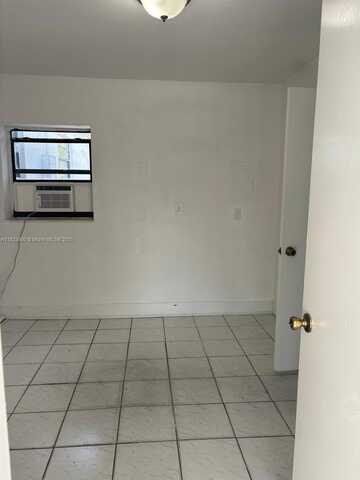 1660 SW 24th Ave, Miami, FL 33145