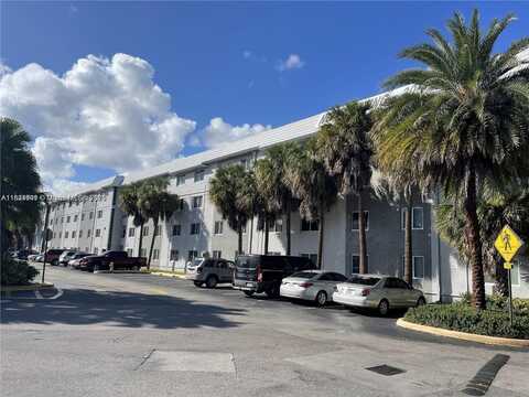 10820 SW 200 dr, Cutler Bay, FL 33157