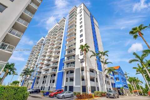 5085 NW 7th St, Miami, FL 33126