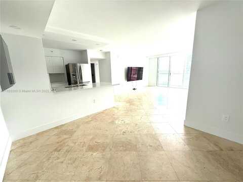 1155 Brickell Bay Dr, Miami, FL 33131