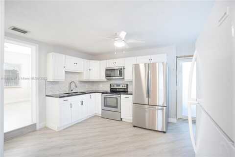 6695 SW 28th St, Miami, FL 33155